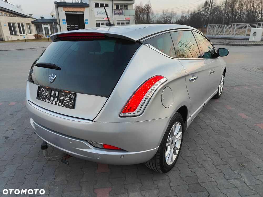 Lancia Delta 1.6 MJ Silver - 6