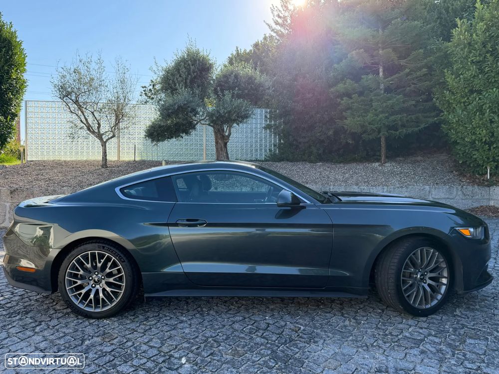 Ford Mustang 2.3i EcoBoost - 14