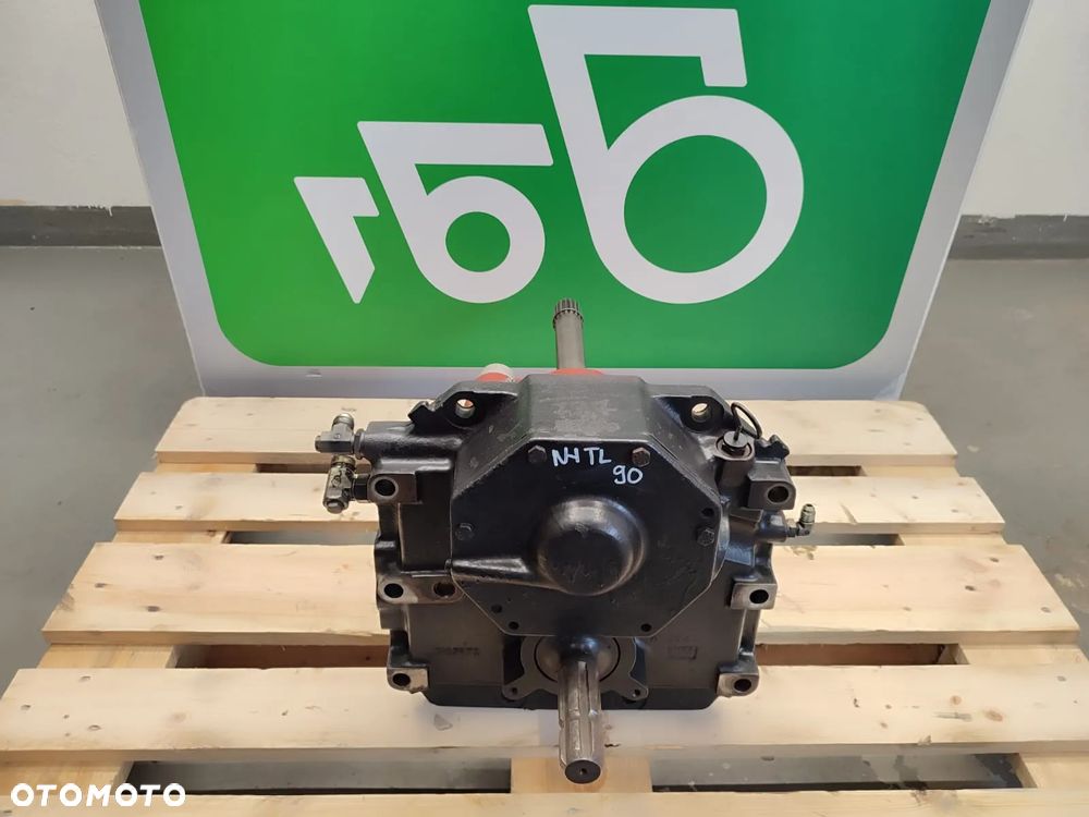 PTO tył 5165972 NEW HOLLAND TL90 - 1