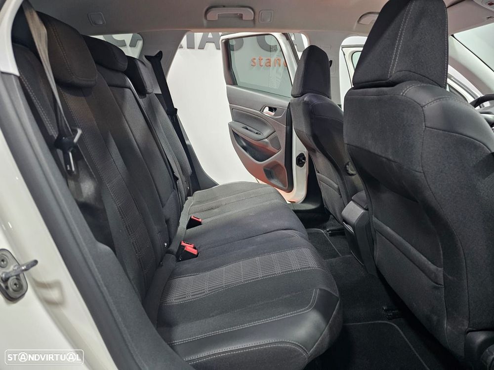 Peugeot 308 SW 1.2 PureTech Allure EAT8 - 13