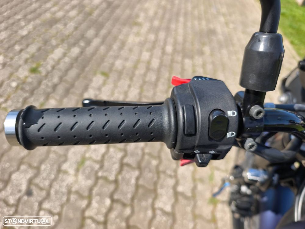 Triumph Scrambler 900 - 9