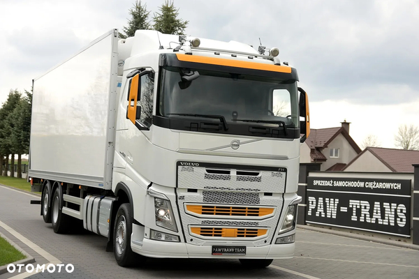 Volvo FH 460///* 2018///* PRZEB.347 TYŚ///* CHŁODNIA///* BI TEMPERATURA///* CARRIER///* WINDA///* 8.65///* XENON///* LEDY///* WAGA///* OŚ SKRĘTNA///* STAN BARDZO DOBRY