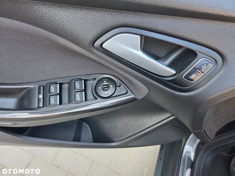 Ford Focus 1.5 TDCi DPF Start-Stopp-System Titanium - 23