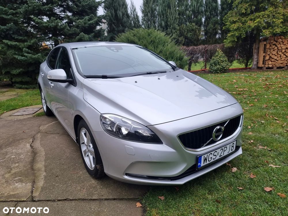 Volvo V40 D2 Drive-E Momentum - 8