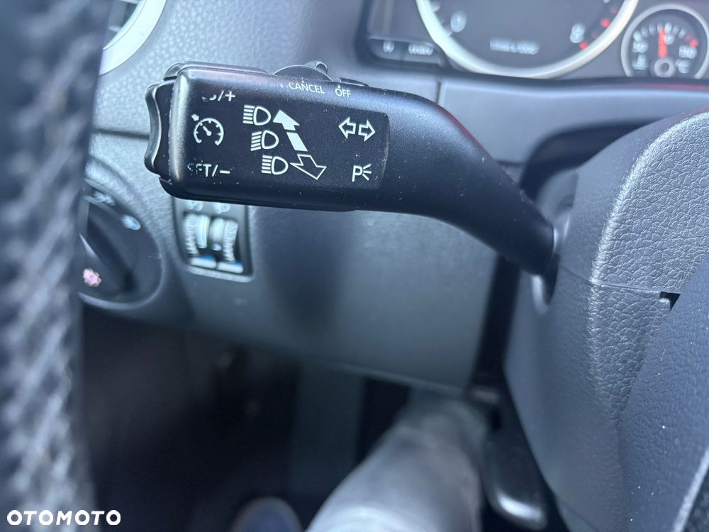 Volkswagen Tiguan - 16