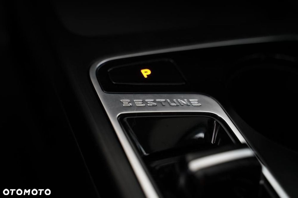 Bestune B70 2.0T Elegance - 25
