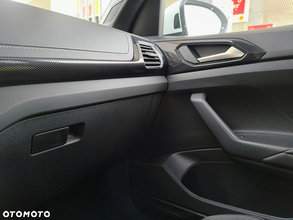 Volkswagen T-Cross - 25