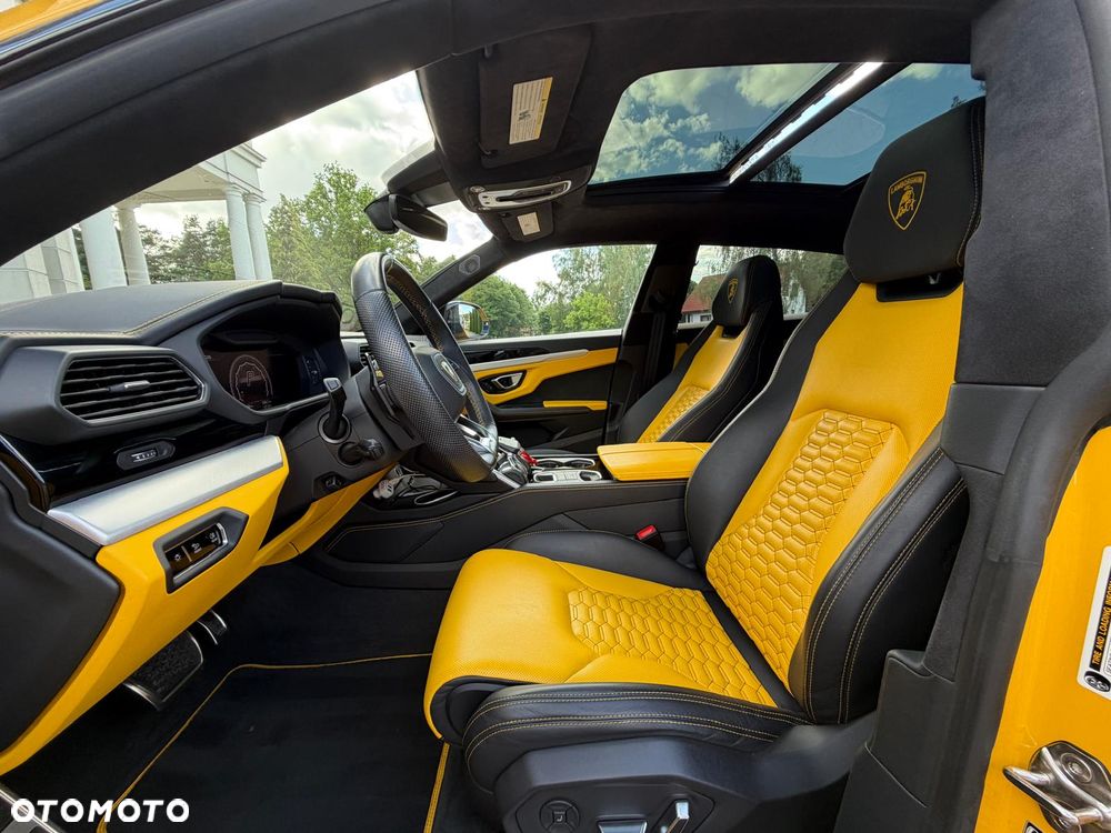 Lamborghini Urus Standard - 20