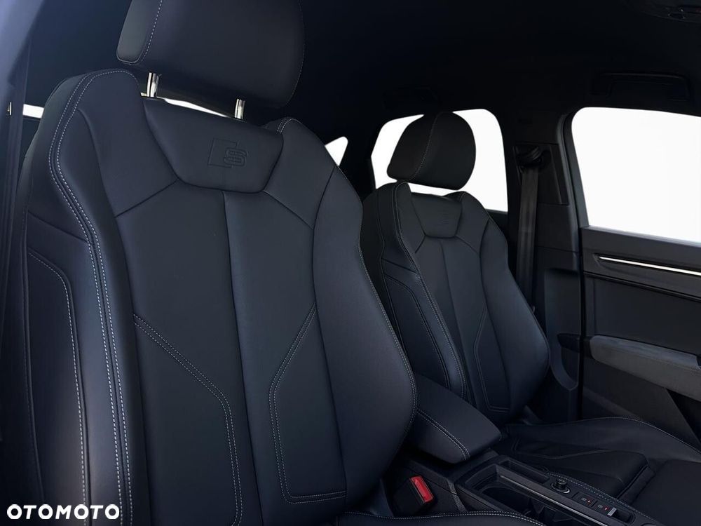 Audi Q3 Sportback - 31