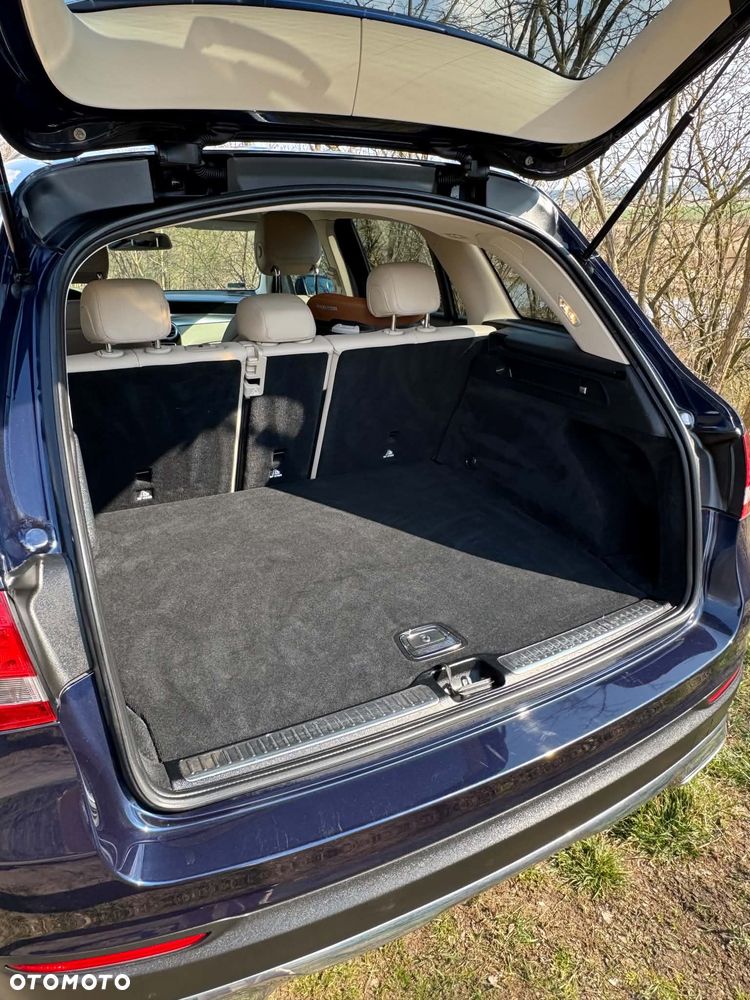 Mercedes-Benz GLC 250 4Matic 9G-TRONIC - 4