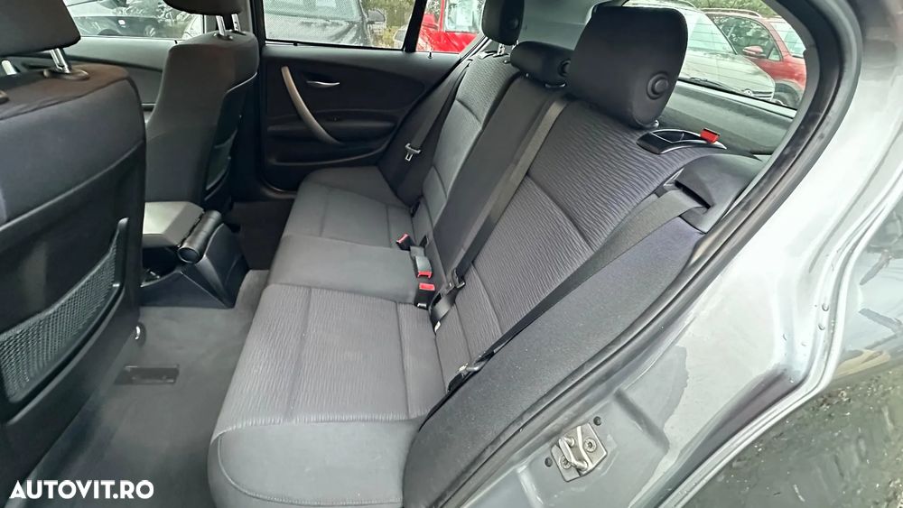 BMW Seria 1 116i - 15