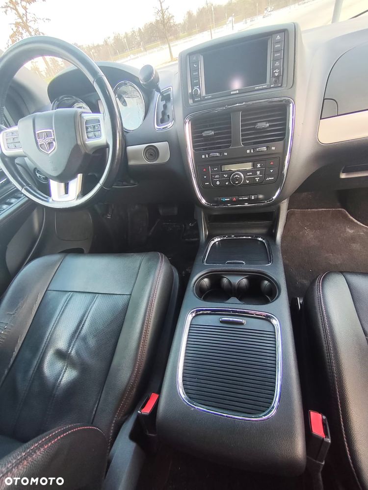 Dodge Grand Caravan 3.6 R/T - 7
