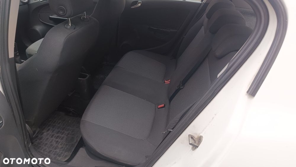 Opel Corsa - 8