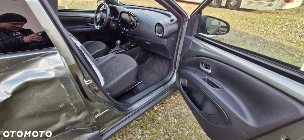 Toyota Aygo X 1.0 VVT-i Executive CVT - 35