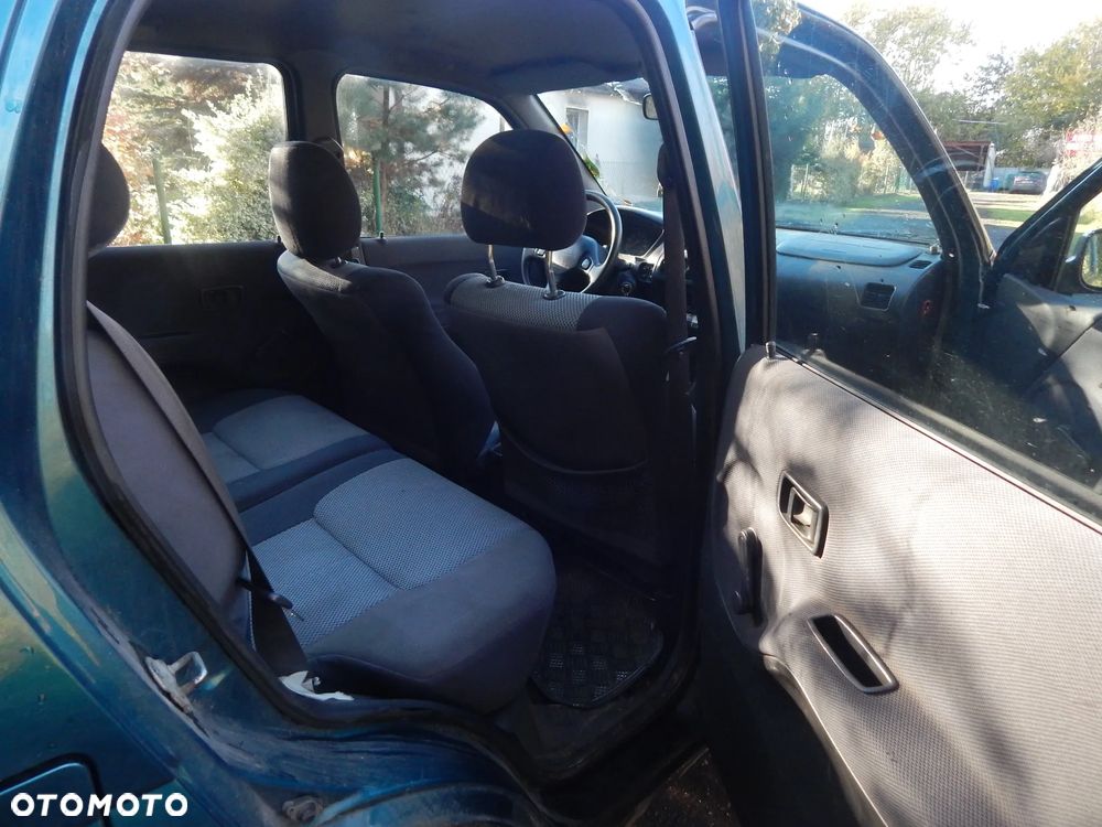 Daihatsu Terios - 12