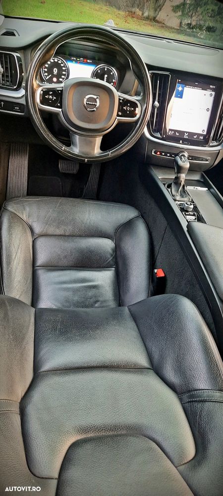 Volvo V60 D3 Geartronic Momentum Core - 27