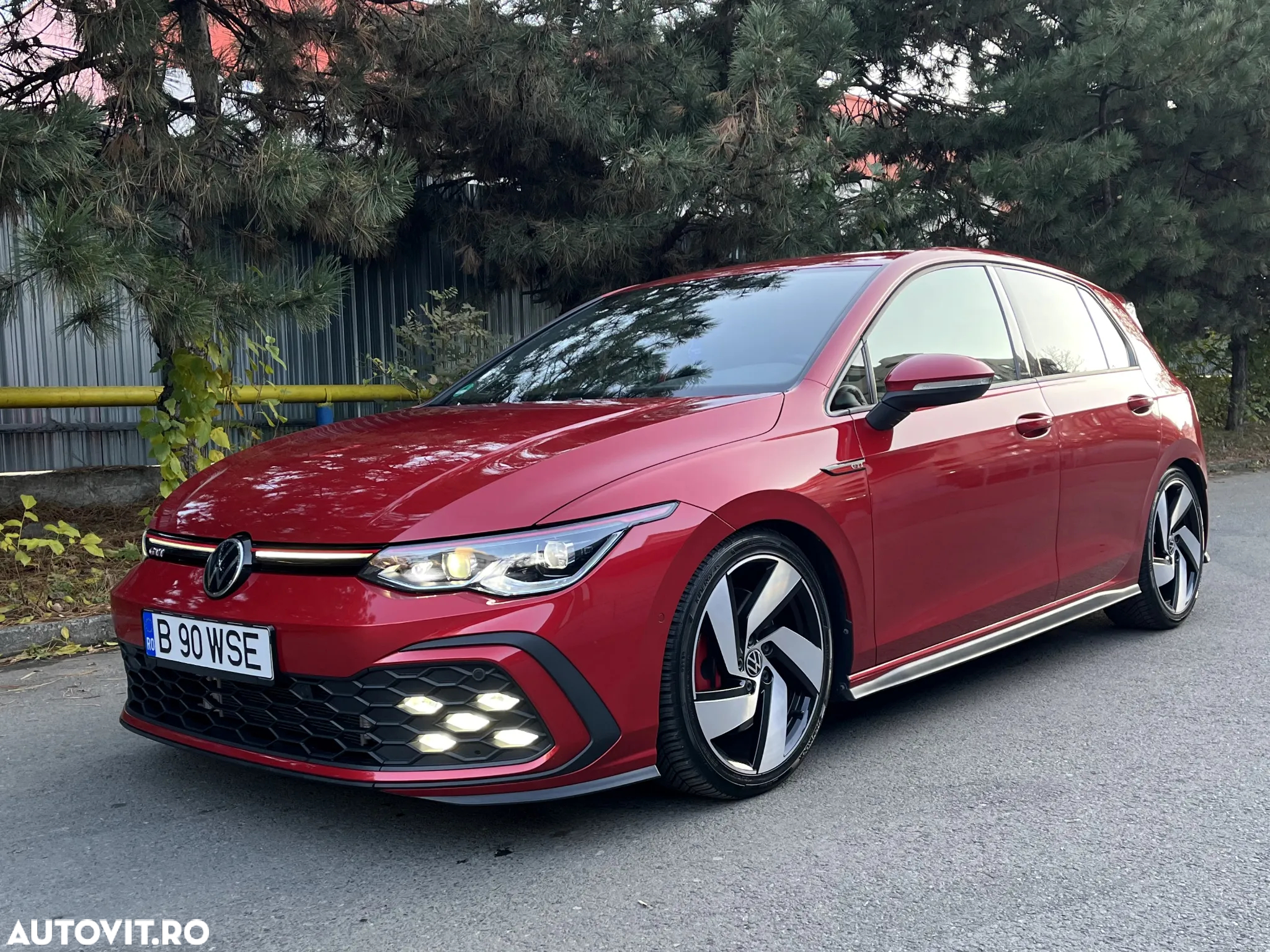 Volkswagen Golf 2.0 TSI DSG GTI - 2