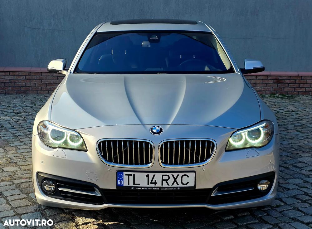 BMW Seria 5 520d Aut. Luxury Line - 2