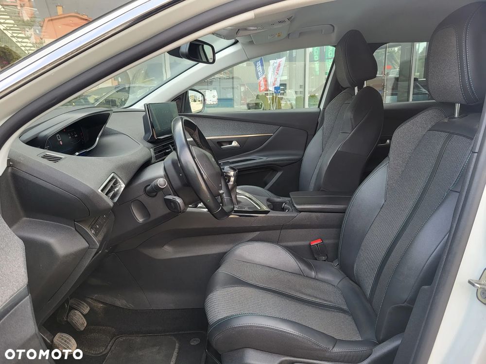 Peugeot 3008 1.5 BlueHDi Allure S&S - 9