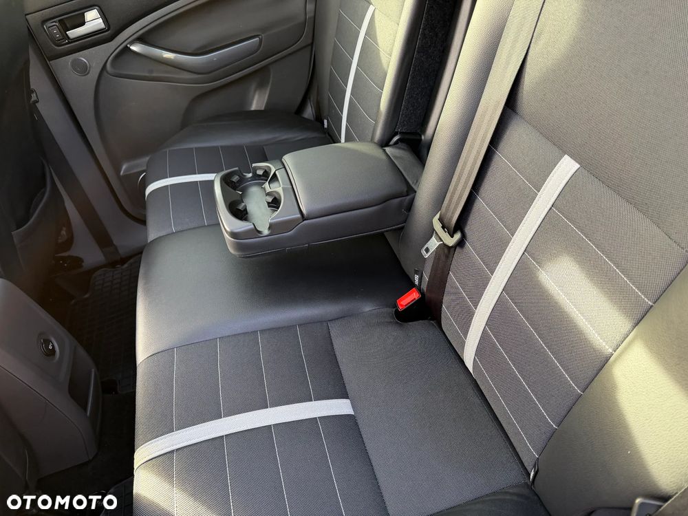 Ford Kuga 2.0 TDCi 4WD Titanium - 11