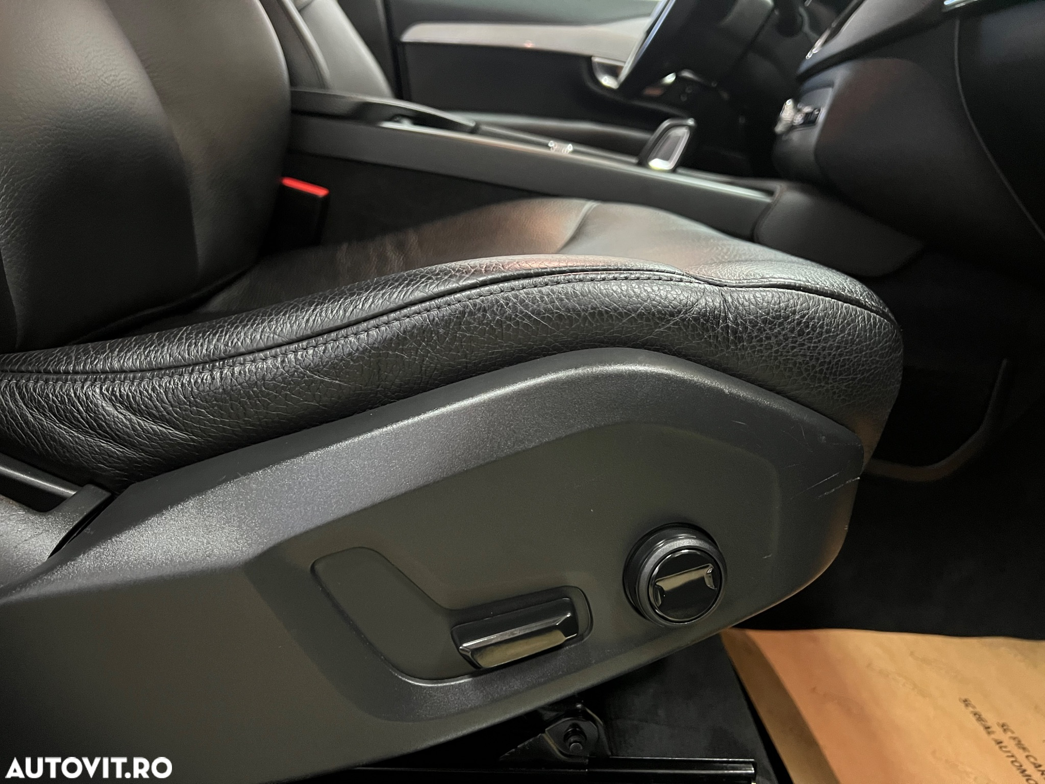 Volvo XC 90 B5 D AWD Geartronic Momentum - 12