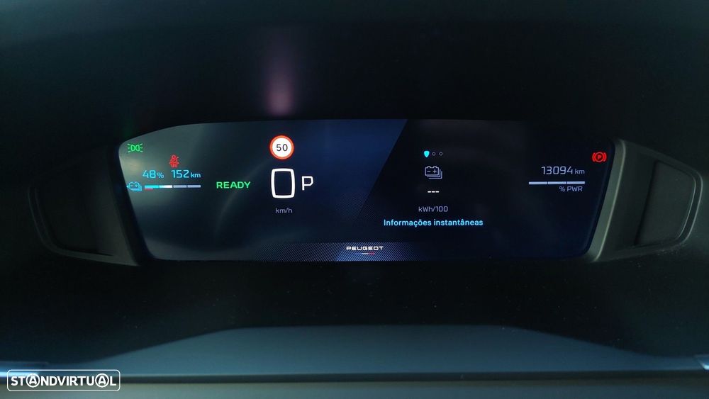 Peugeot e-2008 54 kWh Allure - 44