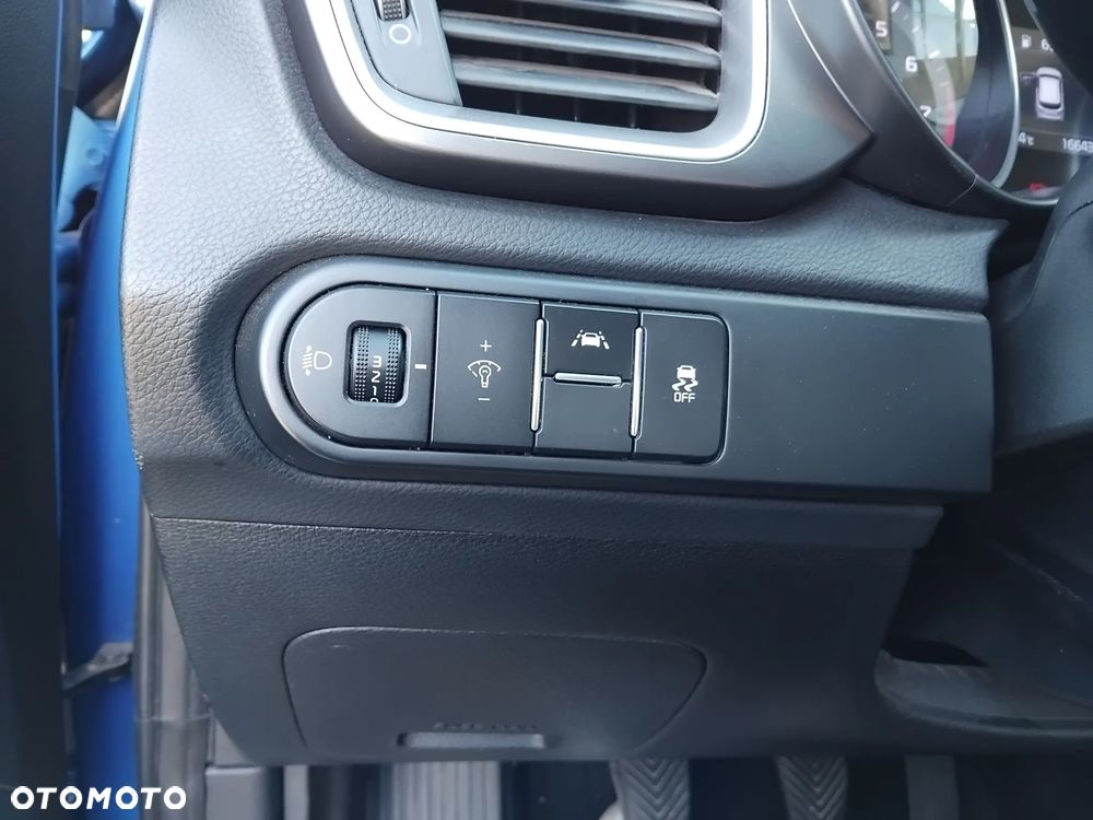 Kia Ceed - 19