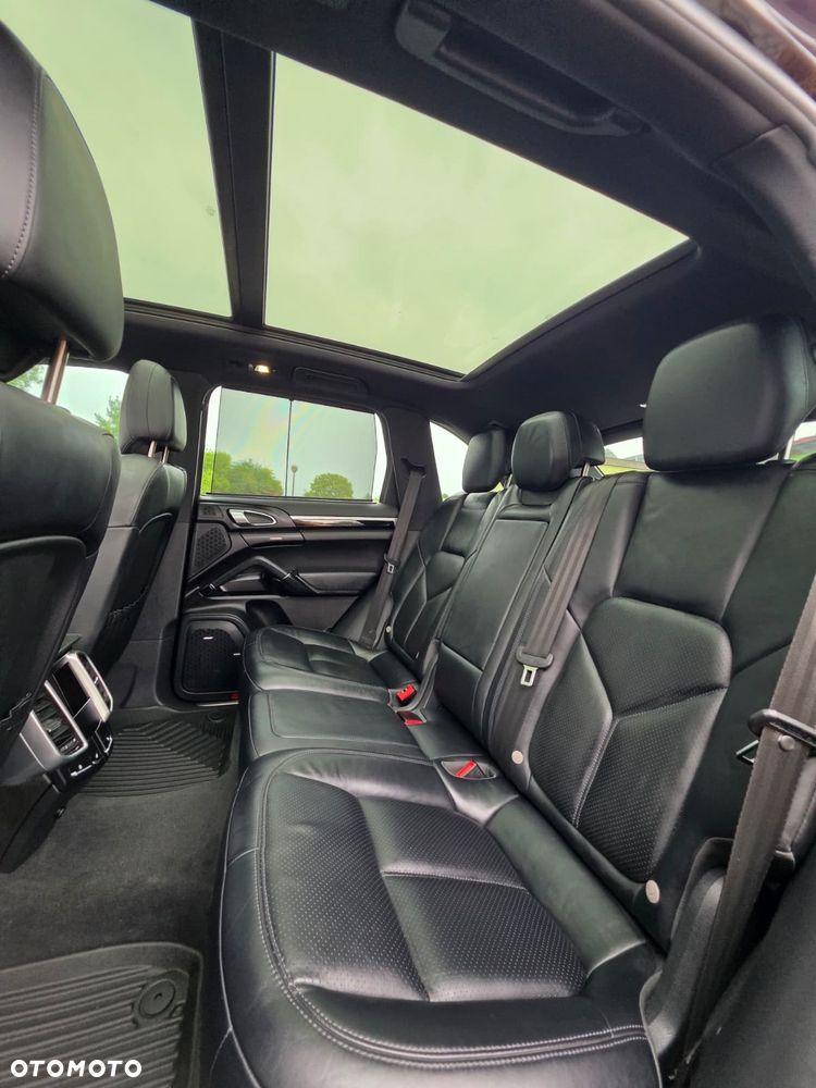 Porsche Cayenne Standard - 11