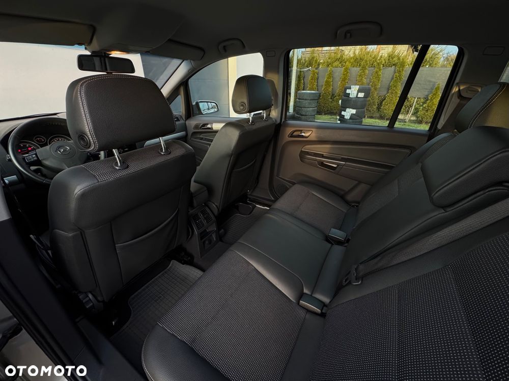 Opel Zafira 1.8 Enjoy - 33