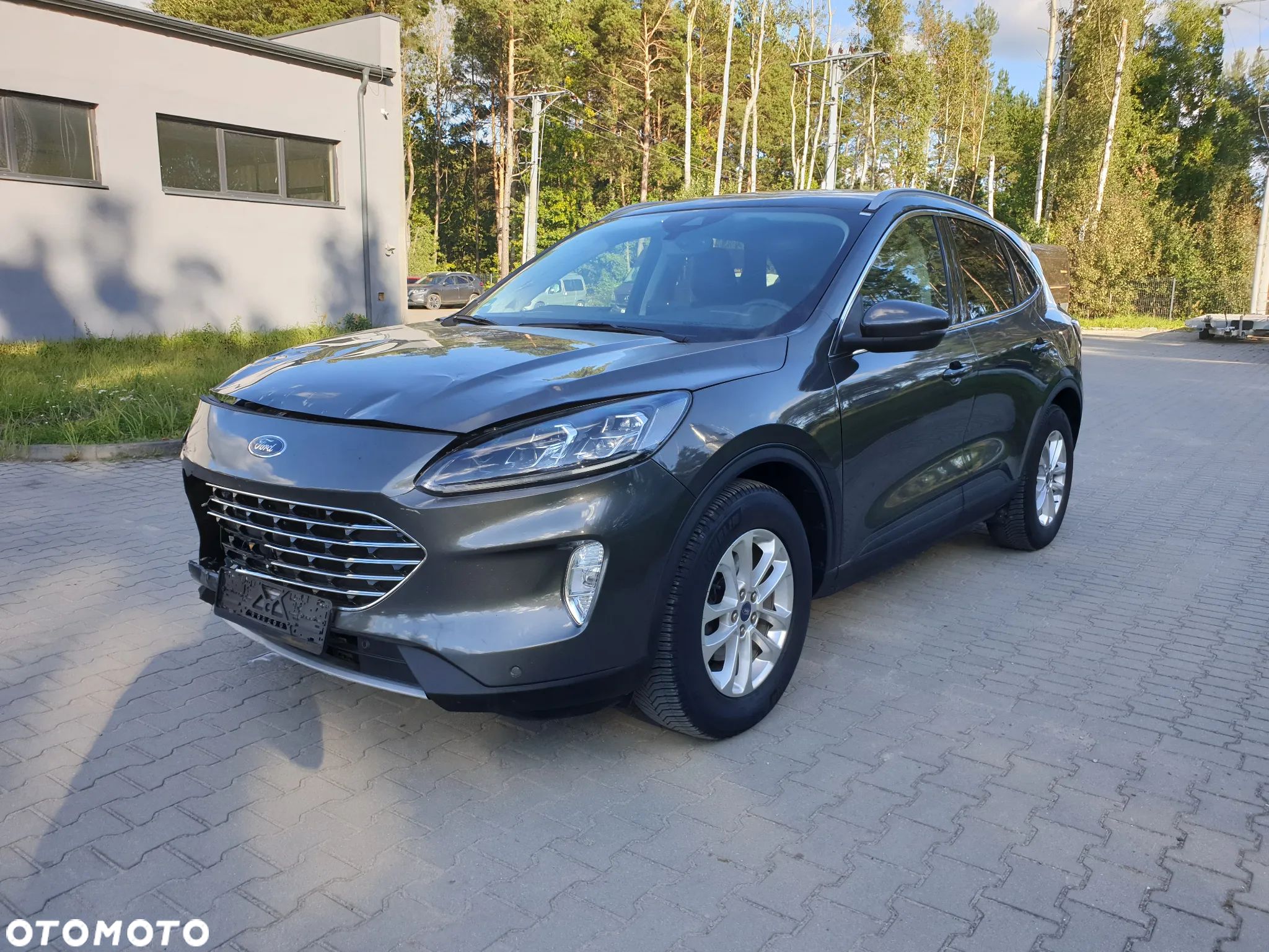 Ford Kuga 1.5 EcoBoost TITANIUM - 1