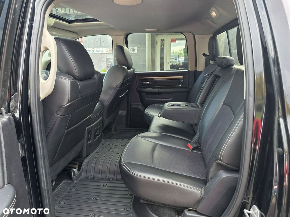 RAM 1500 Crew Cab Laramie - 36