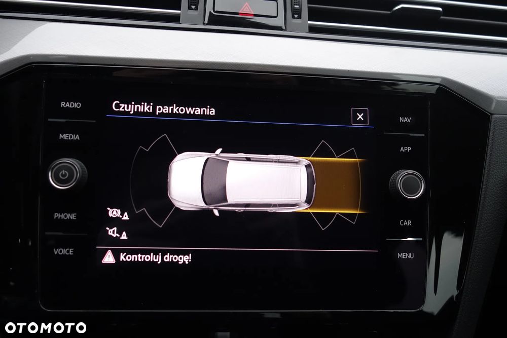 Volkswagen Passat Variant 2.0 TDI EVO Business DSG - 25