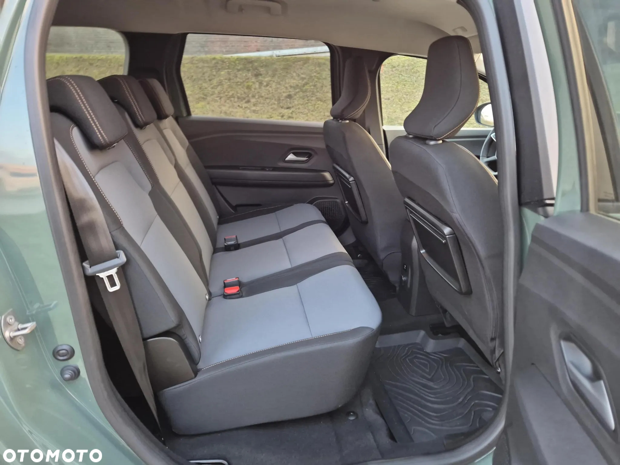 Dacia Jogger 1.0 TCe Extreme 7os - 19
