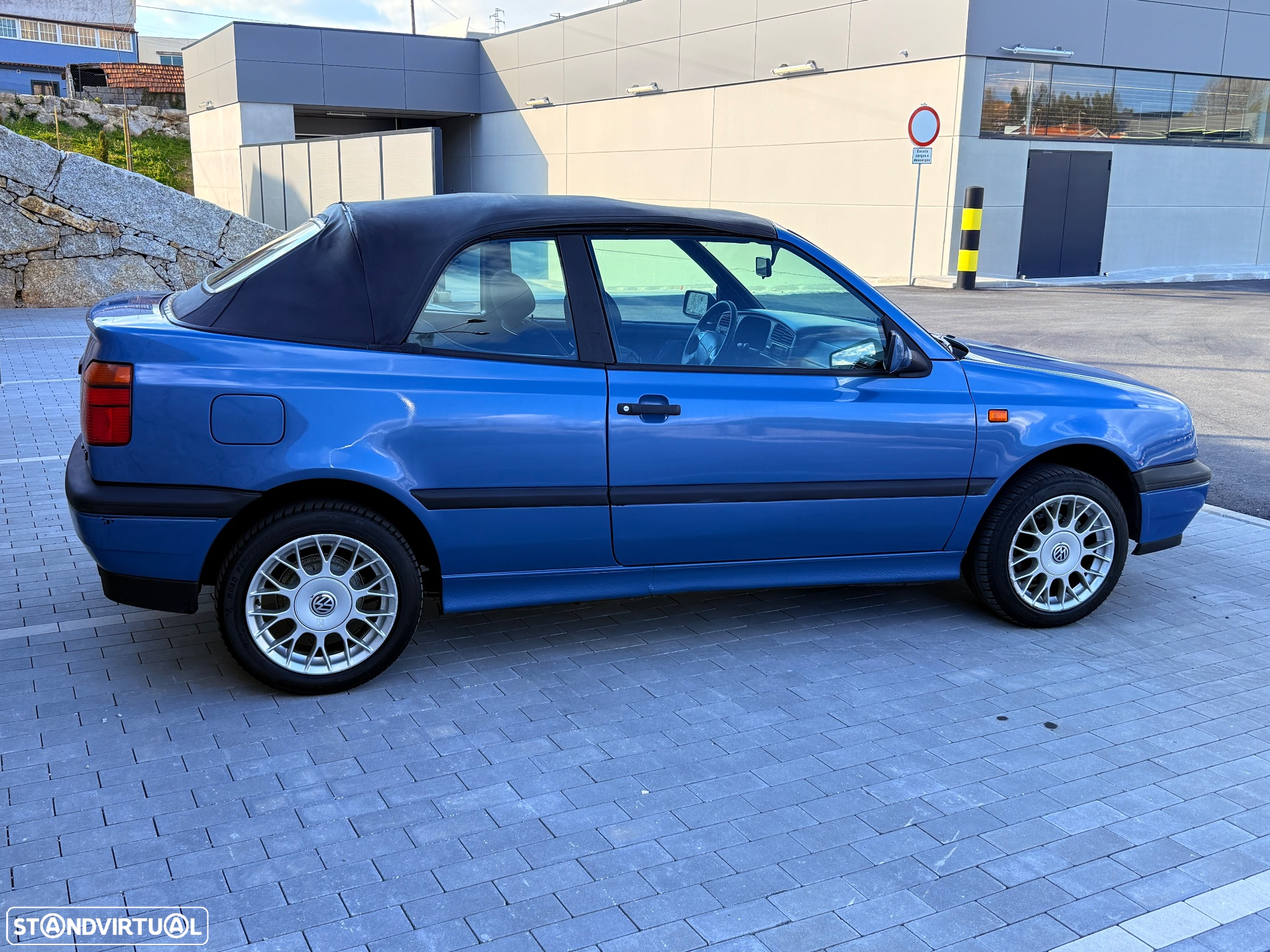 VW Golf Cabriolet 1.8 Avantgard+ - 14