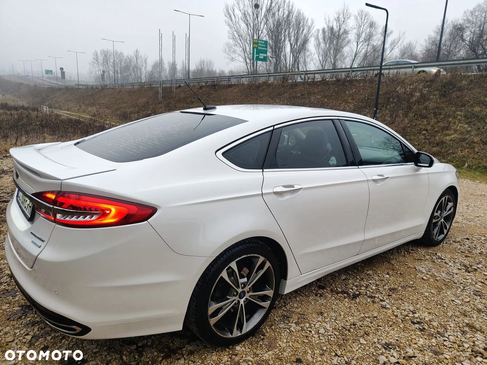 Ford Fusion - 9