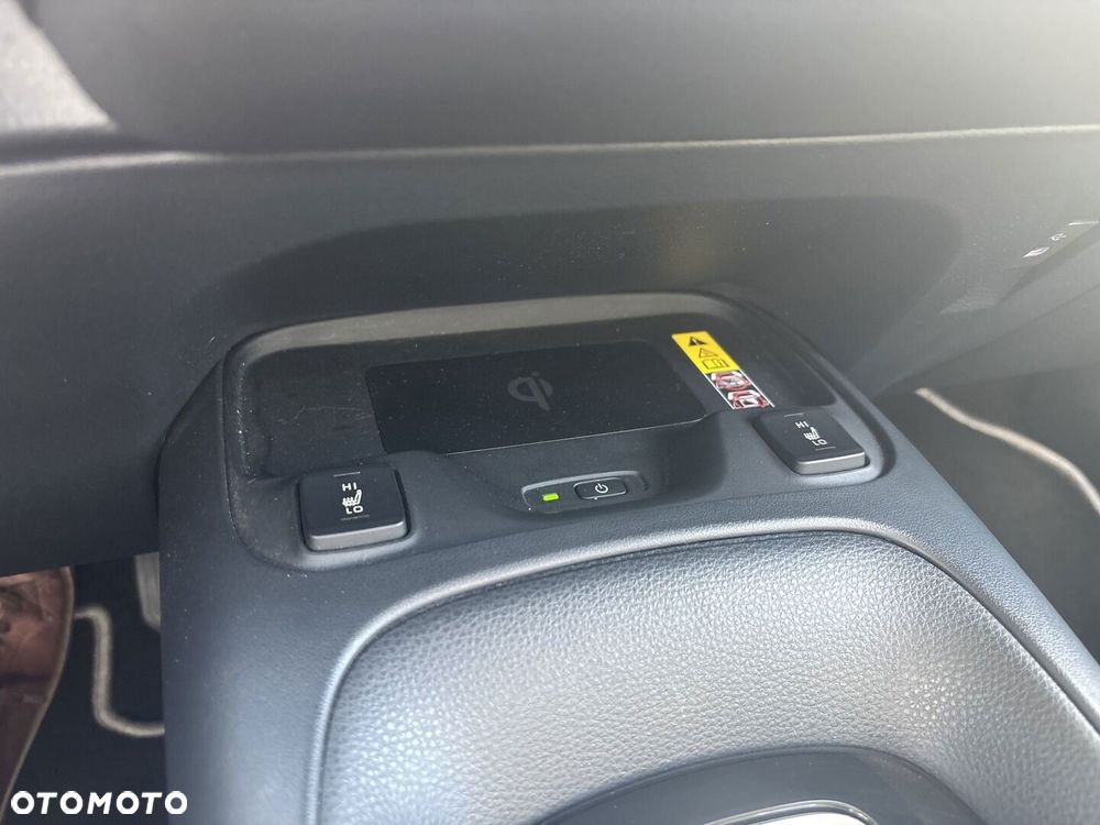 Toyota Corolla 1.8 Hybrid Comfort - 26