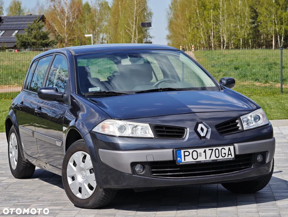 Renault Megane 1.6 Exception - 12
