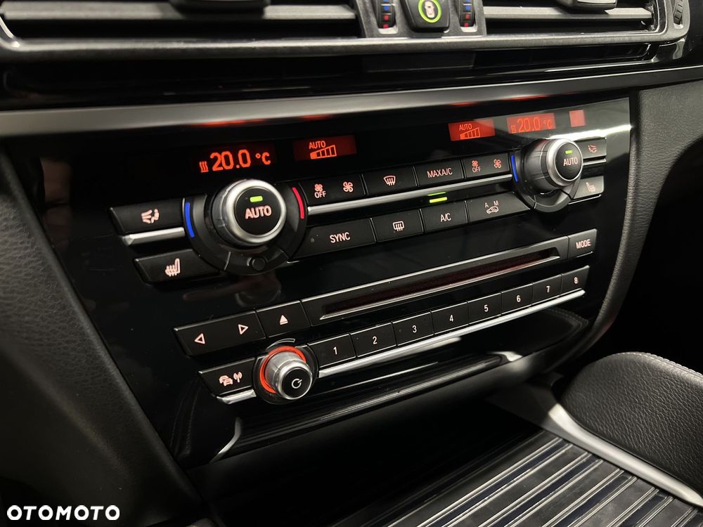 BMW X6 xDrive30d - 23
