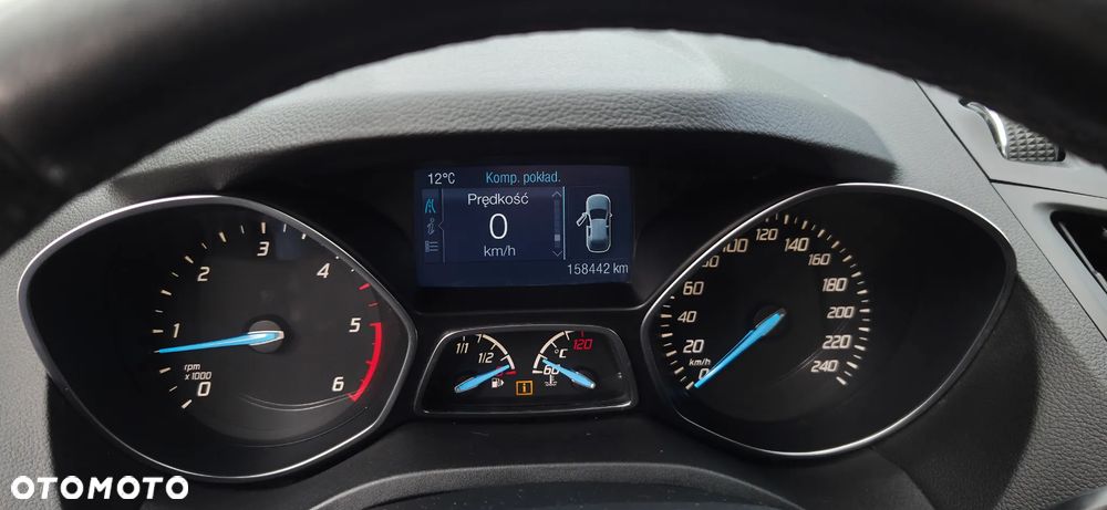 Ford Kuga 2.0 TDCi 2x4 Titanium - 29