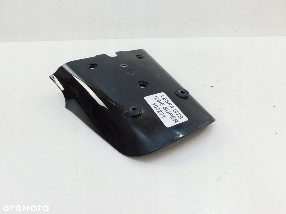 PIAGGIO VESPA GTS 125 ie SUPER MOCOWANIE TABLICY REJESTRACYJNEJ TYŁ - 3