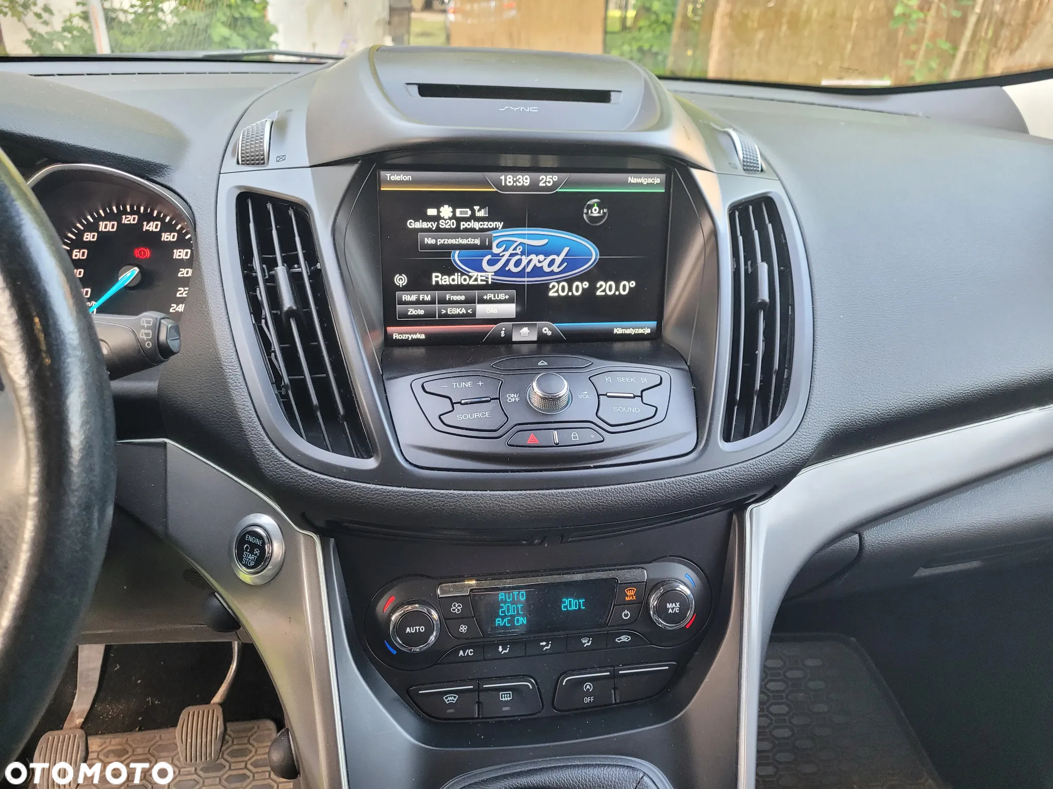 Ford Kuga 2.0 TDCi FWD Titanium - 12