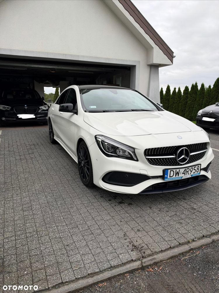 Mercedes-Benz CLA 200 7G-DCT AMG Line - 3