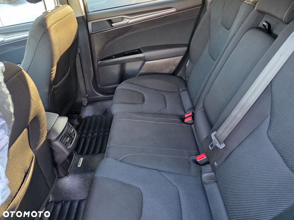 Ford Mondeo 2.0 TDCi STart-Stopp PowerShift-Aut Titanium - 9