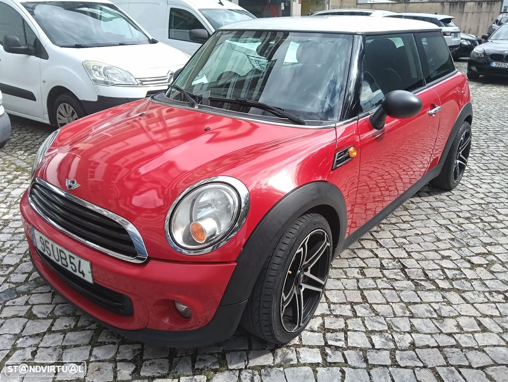 MINI 3 Portas One D - 8