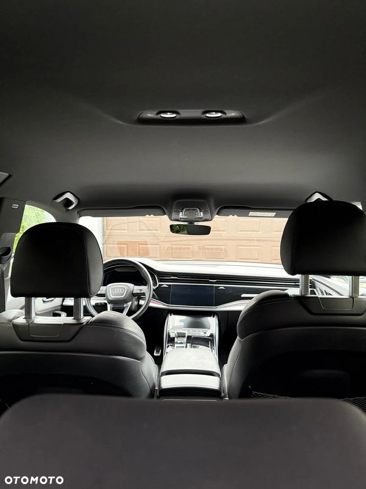 Audi SQ8 TFSI Quattro Tiptronic - 9