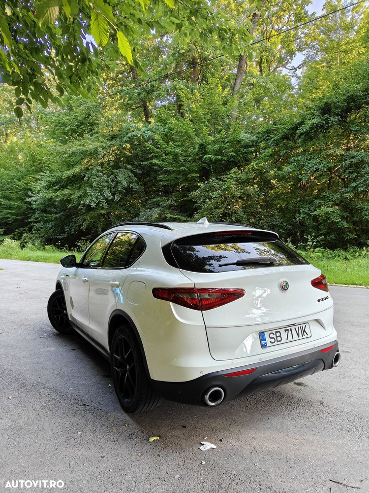 Alfa Romeo Stelvio 2.0 Turbo AWD AT8 Super - 3