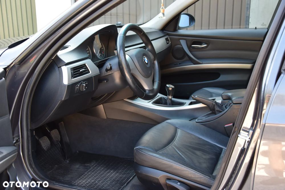 BMW Seria 3 - 20