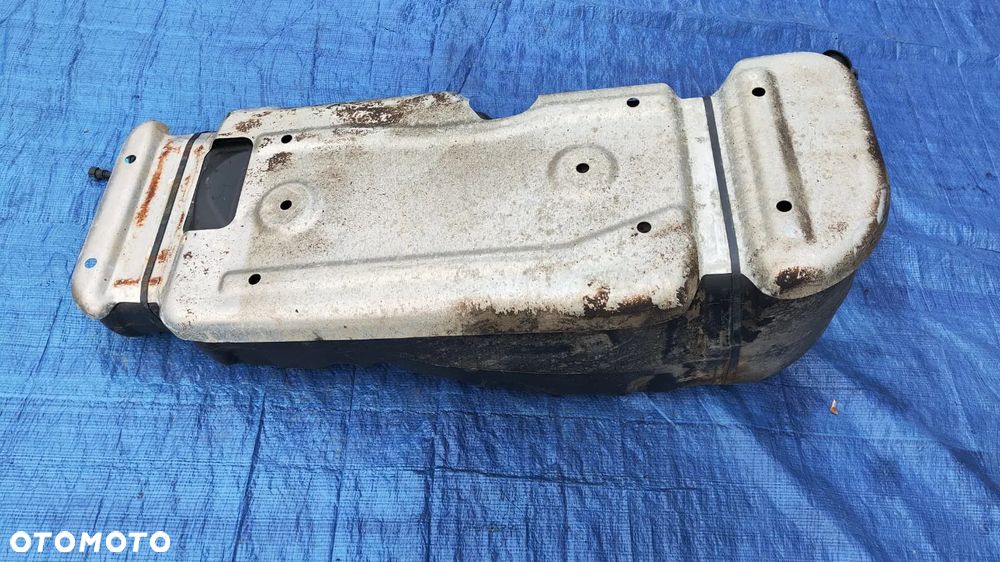 ZBIORNIK PALIWA BAK ISUZU D-MAX 2.5 3.0 TDI - 5