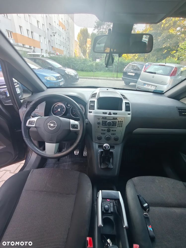 Opel Zafira 1.9 CDTI Elegance - 4