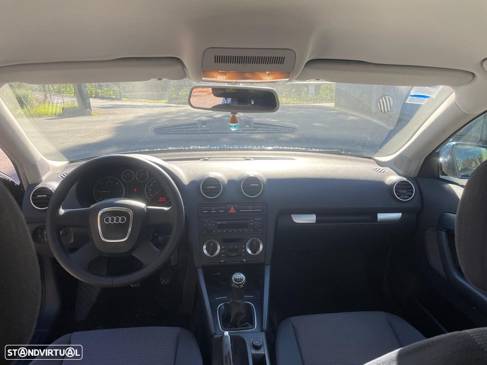 Audi A3 Sportback 2.0 TDi Attraction - 11